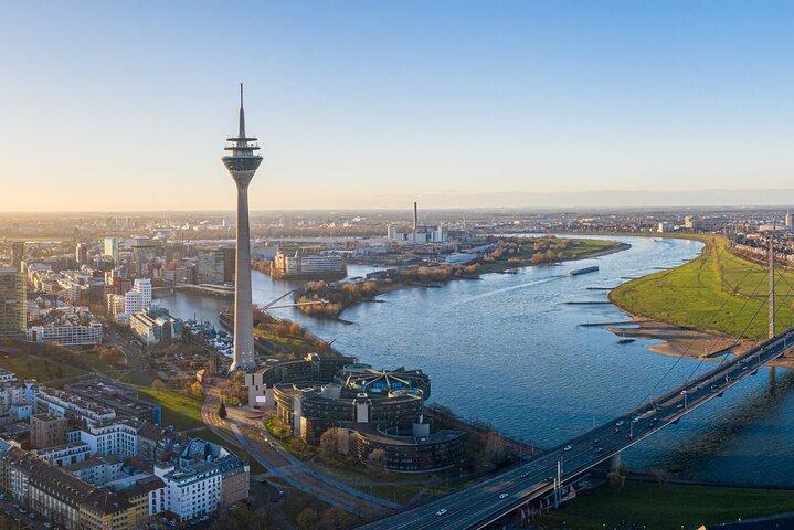 Dusseldorf : Private Walking tour with A Guide (Private Tour)