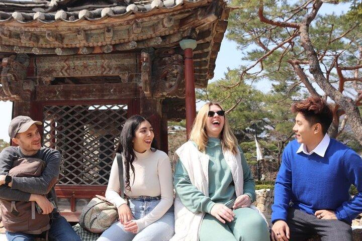 Seoul Highlights & Hidden Gems Tours by Locals: Private + Custom