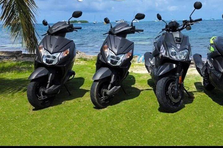 Scooter rental in San Andres