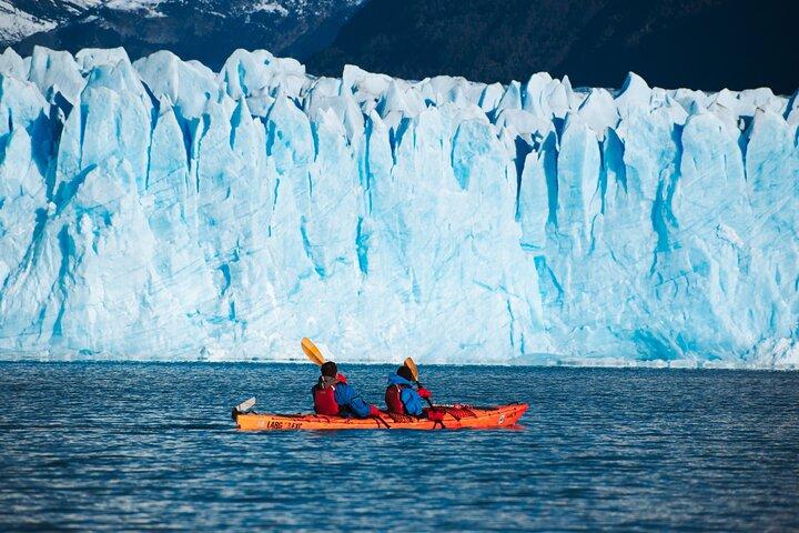 Kayak in Perito Moreno Glacier without transfers