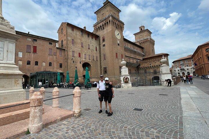 Ferrara Tour of Must-See Attractions with Local Top Rated Guide