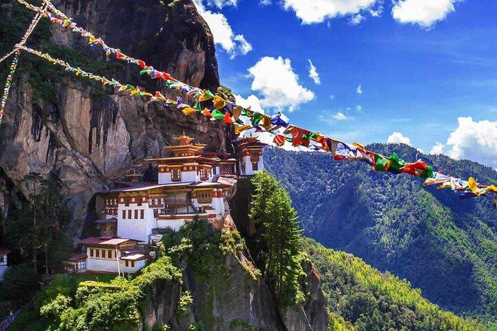Short Tour to Explore Beauty of Bhutan