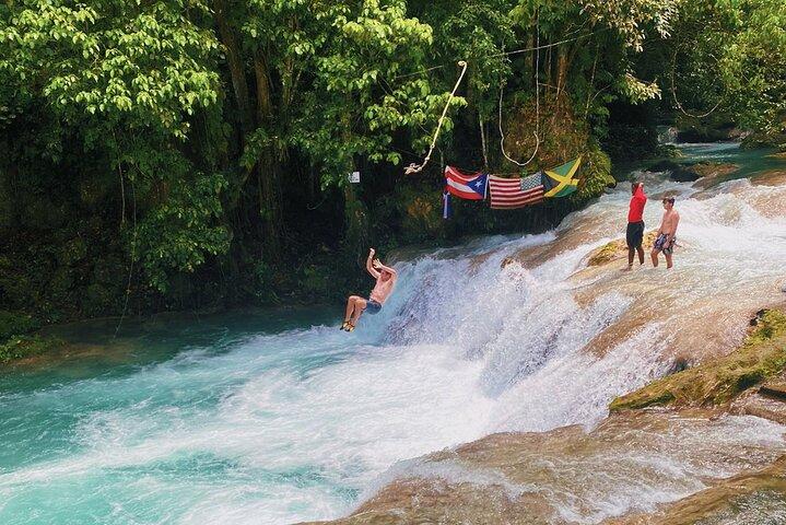Blue Hole and Sightseeing Tour from Ocho Rios