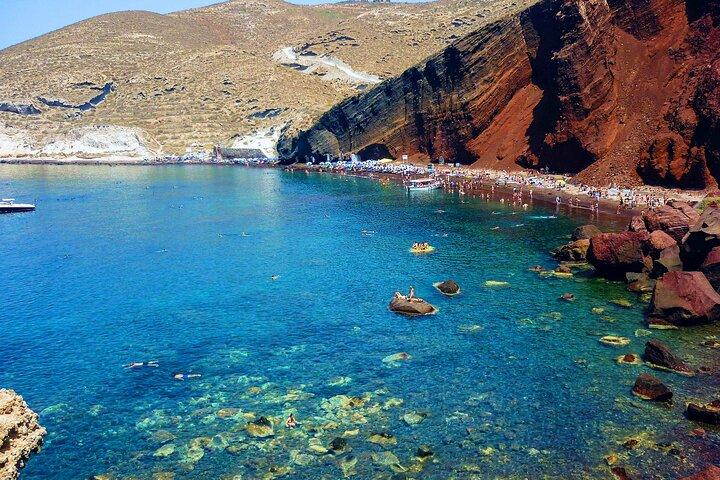 Private Exploration of Santorini
