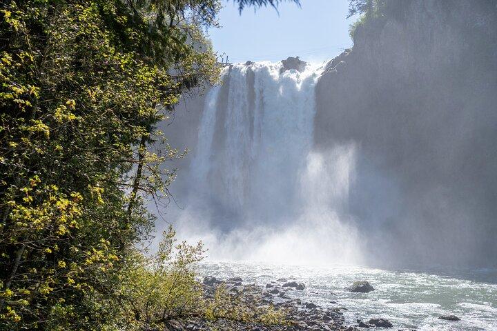 Visit Snoqualmie Falls and Hike to Twin Falls