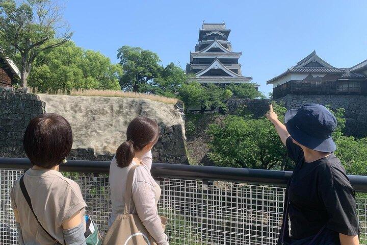 Kumamoto Castle Walking Tour with Local Guide