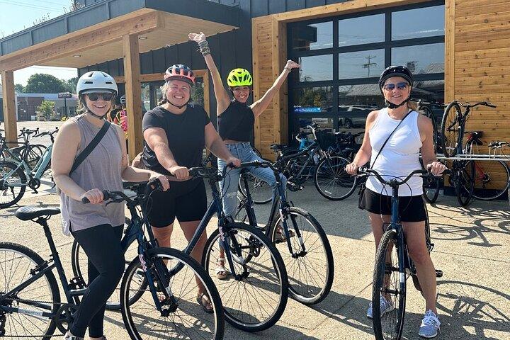 Grand Haven Morning Guided Bike & Coffee Tour - 3 Hours
