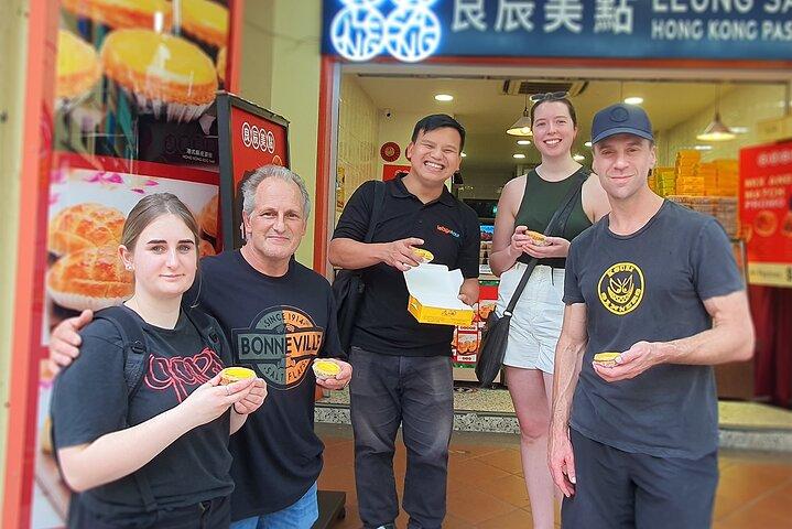 Singapore: Chinatown Hawker Food Tasting Tour
