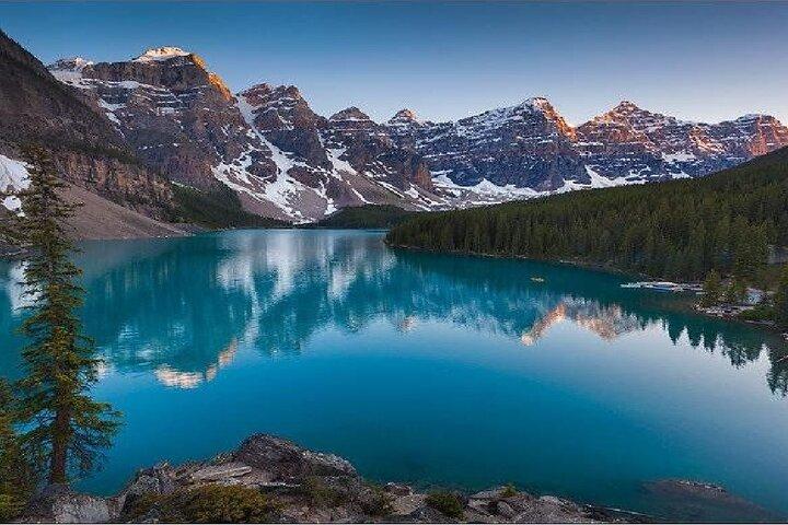 From Banff/Canmore: Moraine Lake and Lake Louise Shared Transfer