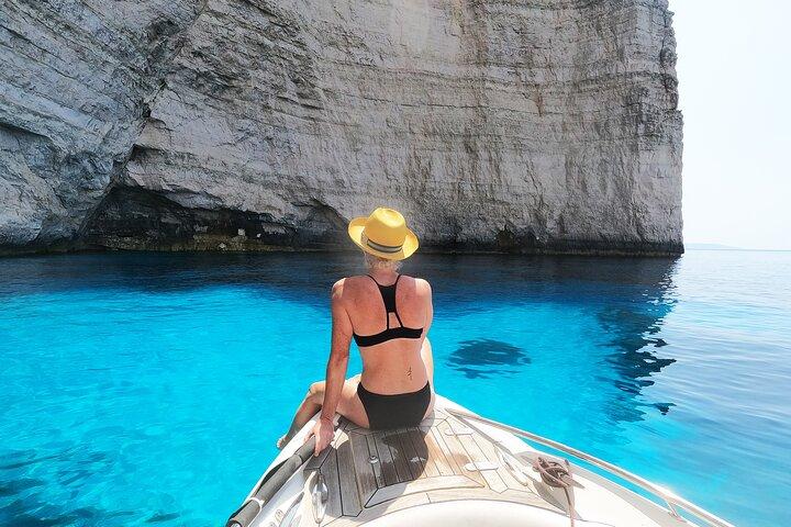 Gozo and Comino Boat and Snorkeling Adventure