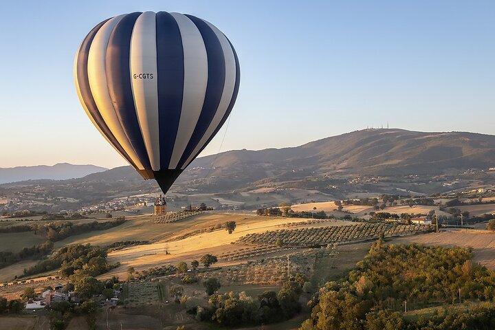 Balloon's Ride over Tuscany