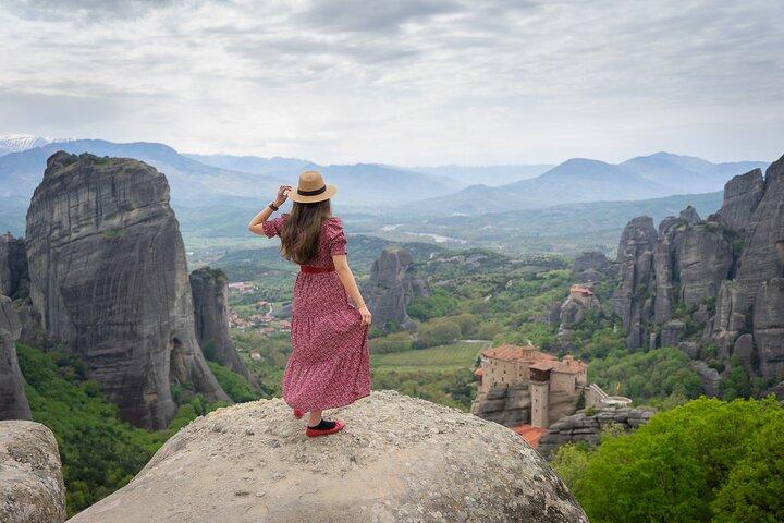 Meteora DayTrip English or Spanish, option Lunch by Local agency
