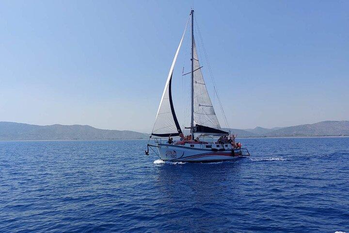 Full-Day Boat Trip in Greece with Food and Drinks