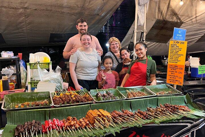 Makati Street Food tour Experience with Mari