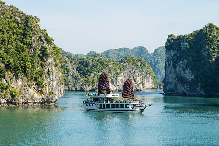 Lan Ha Bay day tour from Cat Ba Town - Serenity Premium Cruise