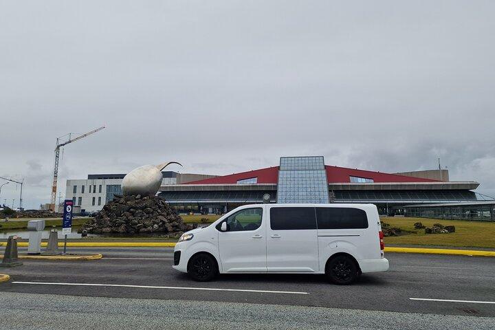 Keflavik Airport Private Transfer One Way