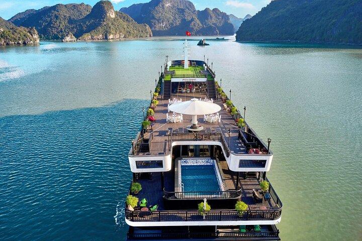 2 Days 1 Night Rita Cruise Best Luxury Cruise in Halong Bay