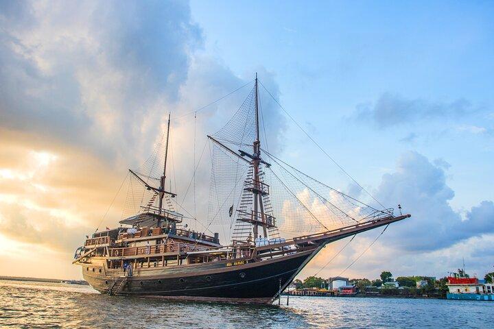 Pirate Dinner Cruise in Bali with Traditional Pinisi Boat