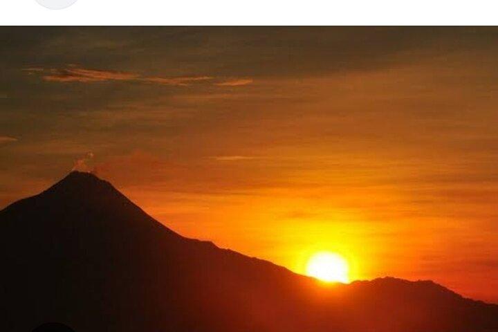 Yogyakarta tour to Sunrise Tour, Borobudur Tour, Prambanan Tour