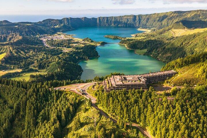 Discover São Miguel: Full Day Fogo and Sete Cidades with lunch