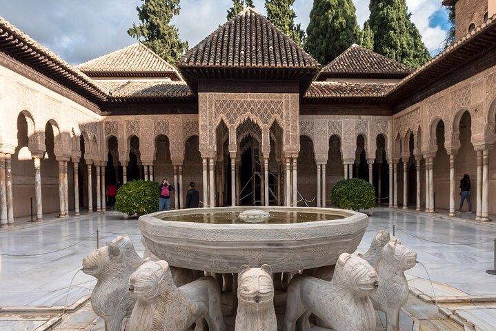 Alhambra Complete Guided Tour