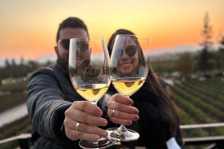 Sunset at Alyan Family Wines Winery with Dinner