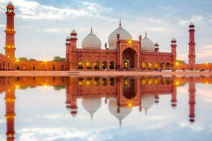 Private Lahore Full Day Sightseeing Tour with Local Guide