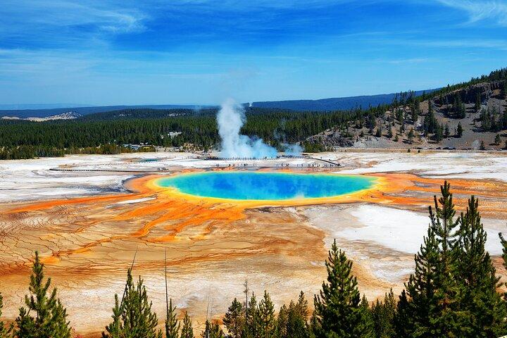 Yellowstone's Grand Prismatic Self-Guided Walking Tour
