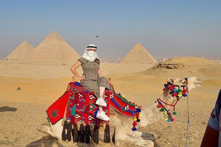 Hurghada Cairo to Pyramids & Museum & Camel Ride Private Day Trip
