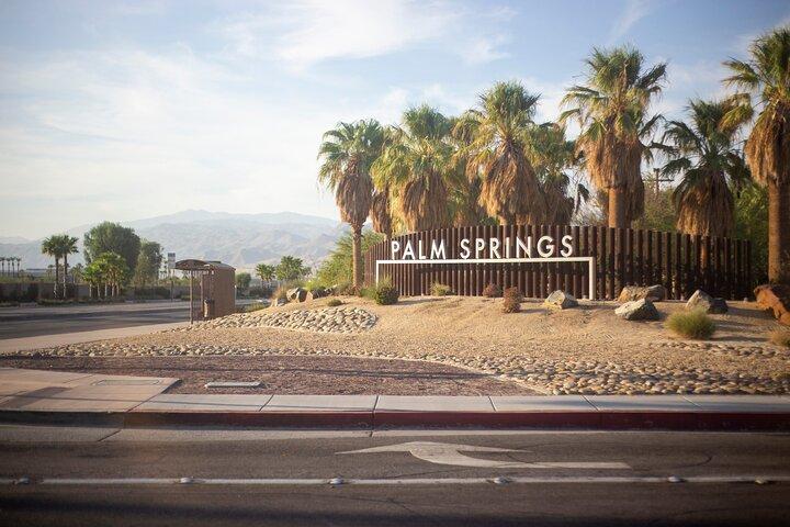 Palm Springs Self-Guided Driving Audio Tour