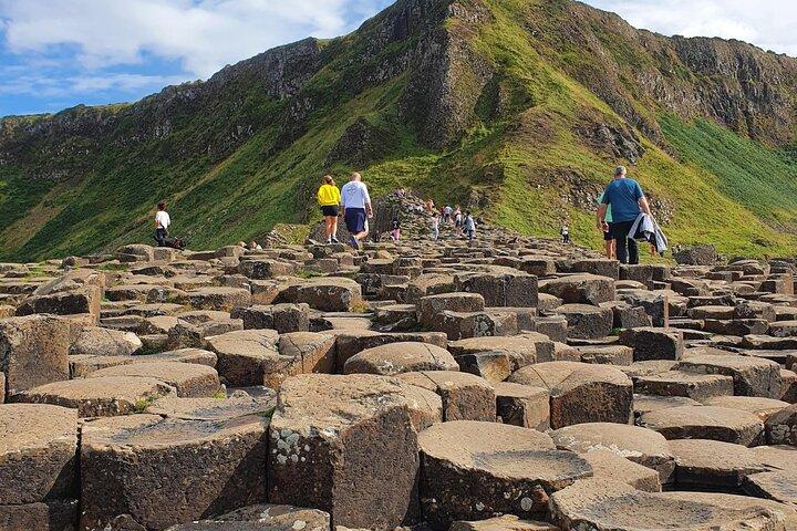 Giant's Causeway Private Tour by Five Star Transfers from Belfast