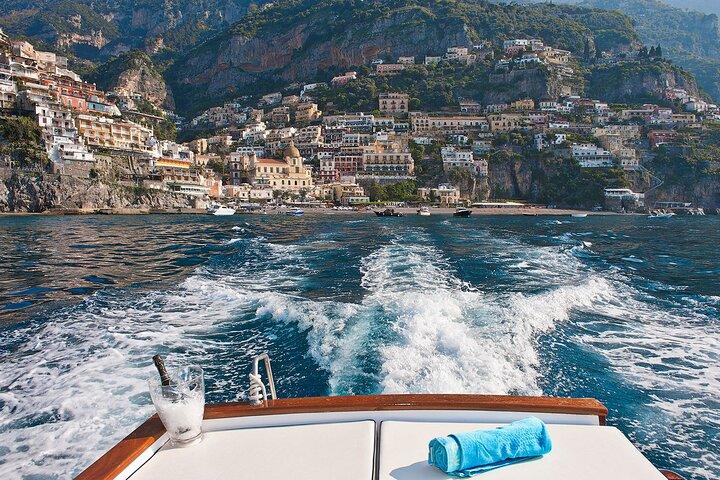 Small Group Amalfi Coast Boat Day Tour from Positano