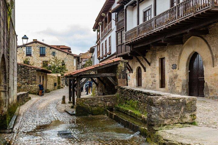 Tour to the Towns of the Western Coast of Cantabria