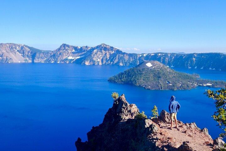 Crater Lake Full Day Private Tour and Hike
