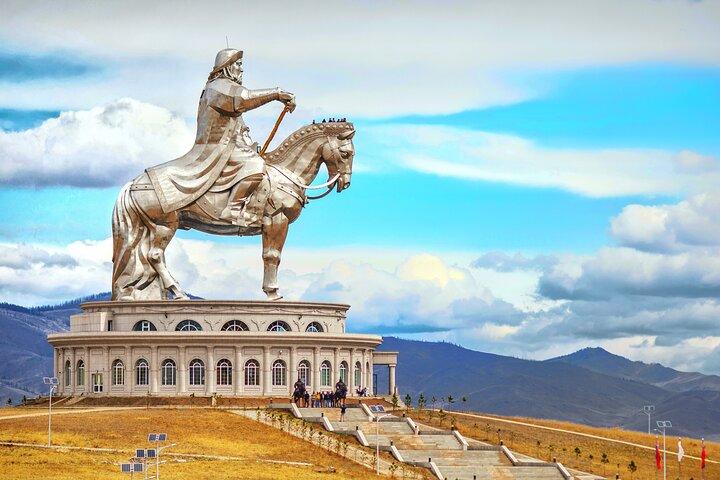 Genghis Khan Statue One Day Tour +Bonus Terelj National Park And Aryabal Temple