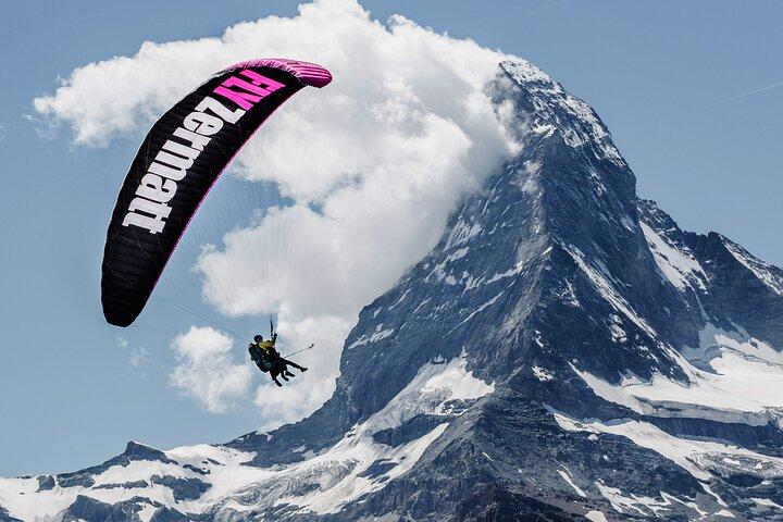 20 to 25 Minute Tandem Paragliding in Zermatt and Matterhorn View
