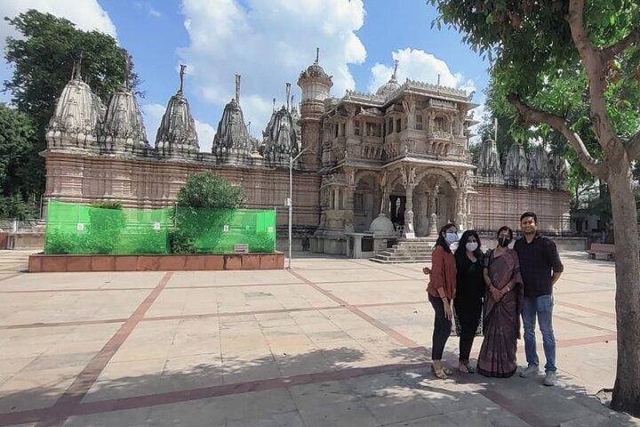 Vadodara to Ahmedabad: Vibrant Cities of Gujarat Tour