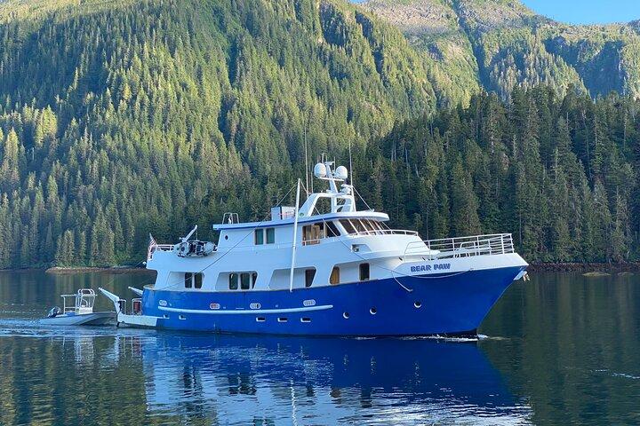 1 night/2 day Private Yacht Charter Cruising the San Juan Islands