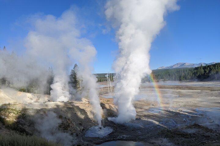 Full-Day Yellowstone Upper (Northern) Loop Tour