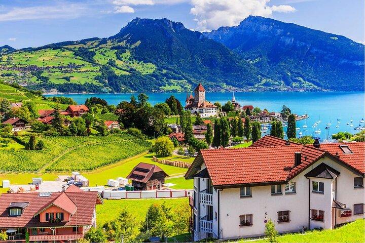Private Tour to Swiss Capital, Castles & Lakes by Car from Zurich