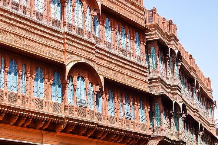 Heritage & Cultural Trails of Bikaner (2 Hours Guided Walking Tour) 