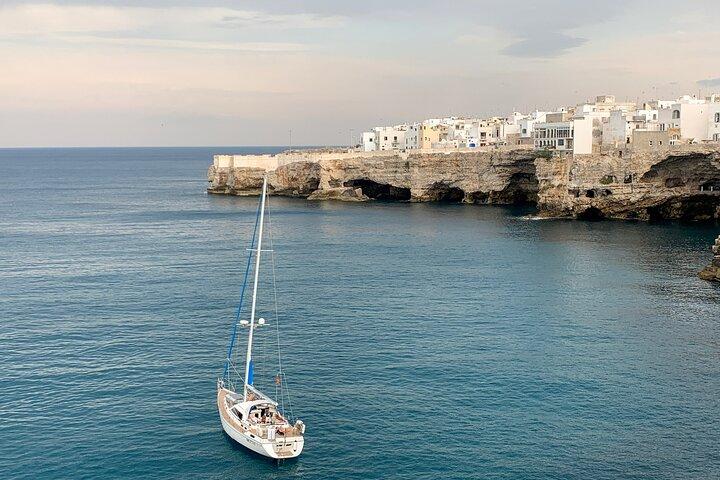 3.5 hour shared sailing tour from Monopoli to Polignano
