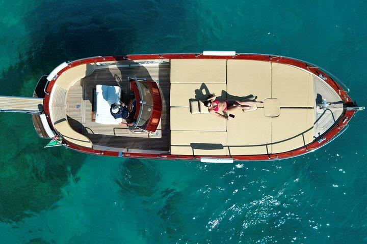 Capri Samba Boat Tour, Sail in Style by Boat.