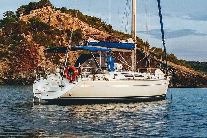Private sailing on the Costa Brava