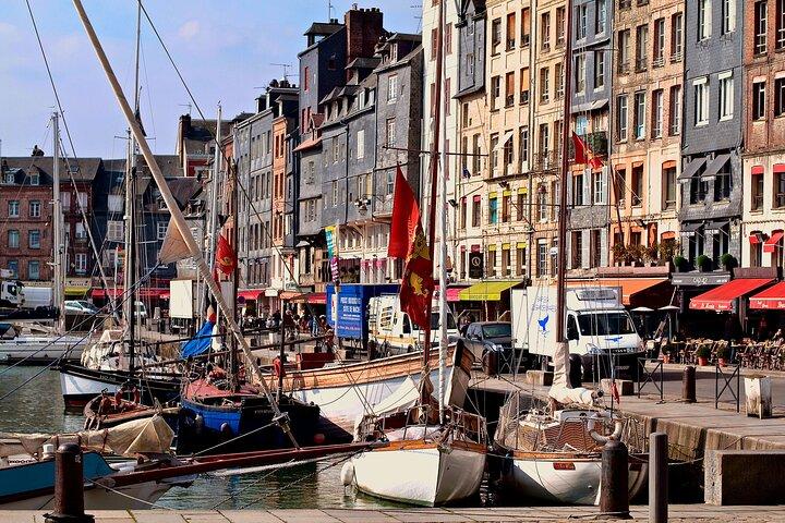 Full day tour of Etretat and Honfleur
