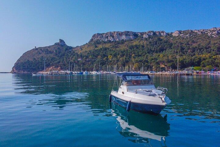 Cagliari: boat cruise, aperitivo and swim stops