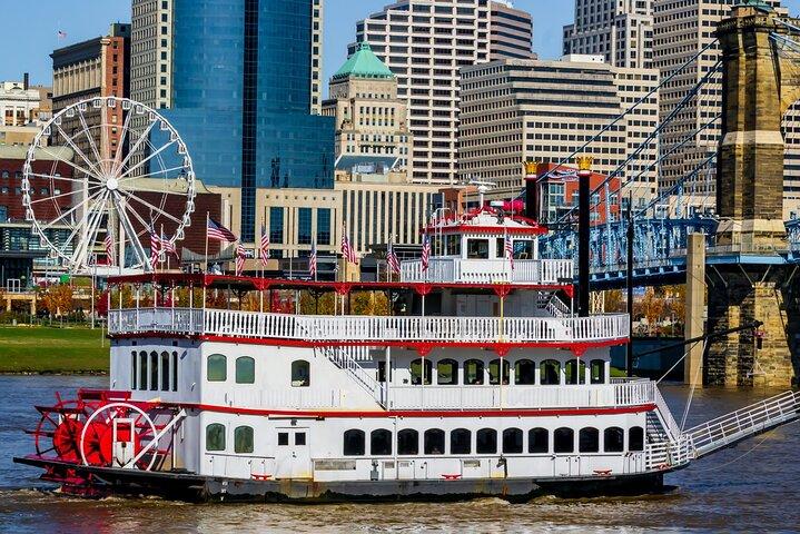 Cincinnati Walking Tour with River Cruise