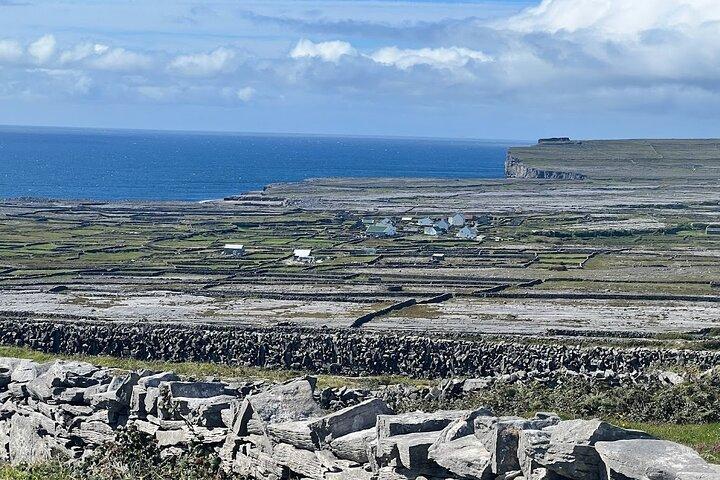 Discover Aran Islands & Connemara Full Day Tour from Galway
