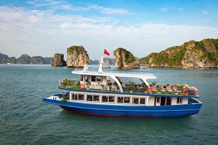 Luxury Lan Ha Bay FullDay with Panorama Cruies from Cat Ba island