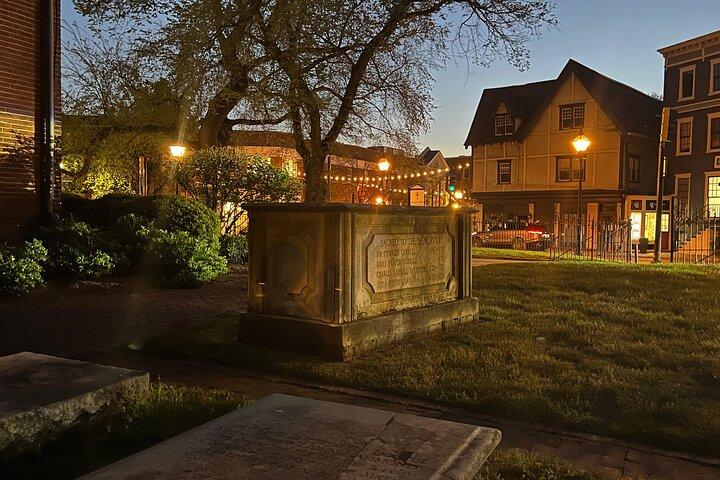 Walking Ghost Tour of Historic Annapolis by Annapolis Ghost Tours
